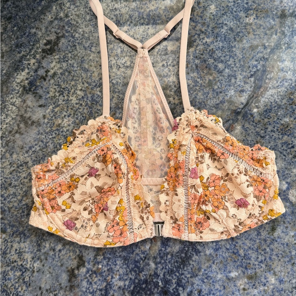 Victoria's Secret Sheer Lace Racerback Floral Bralette in Cream 32D
